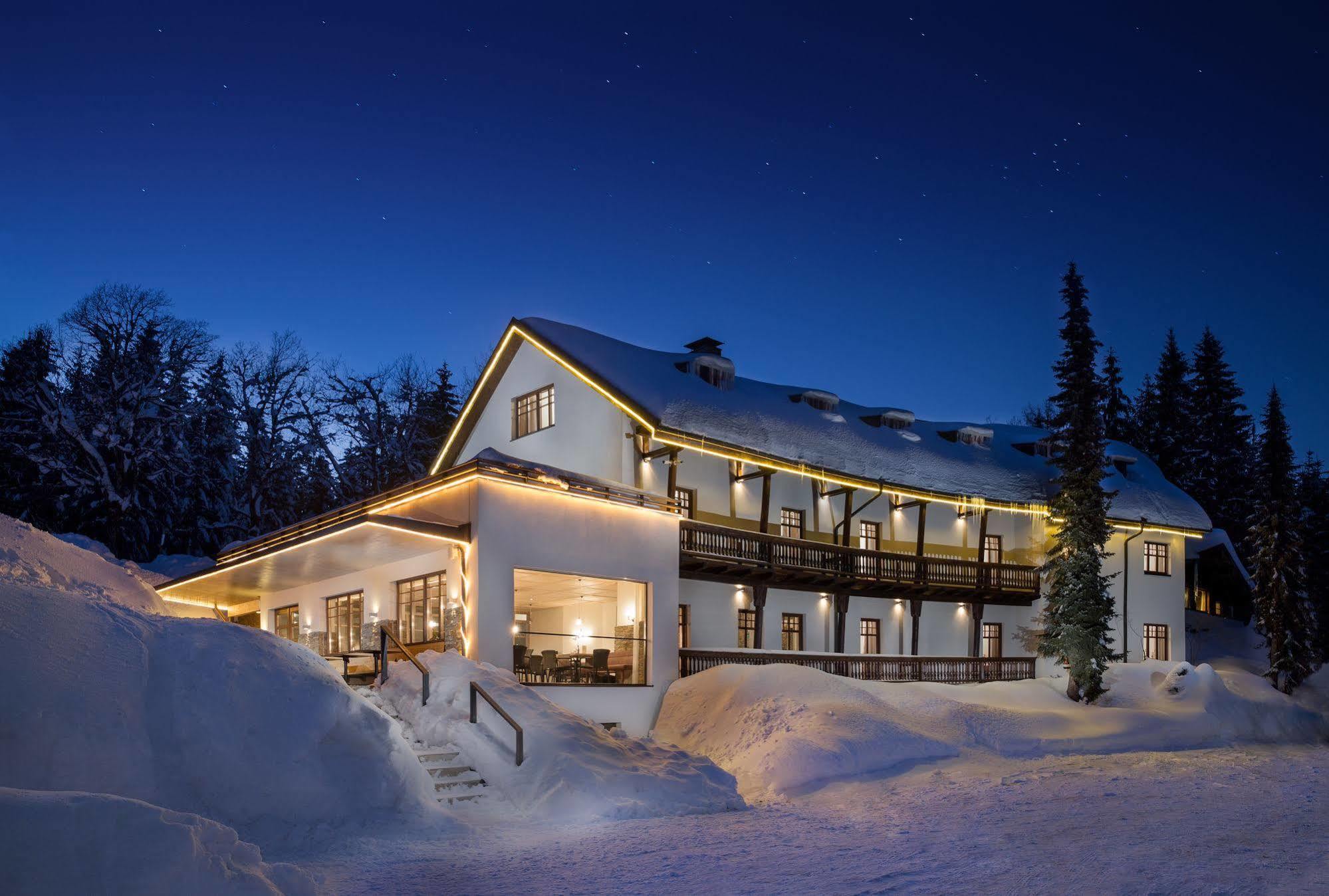 Boedele Alpenhotel Schwarzenberg im Bregenzerwald Exterior foto